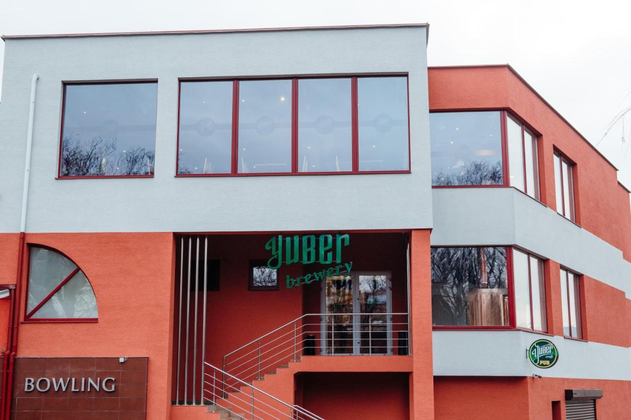 Hotel Praha Uzhhorod Exterior photo